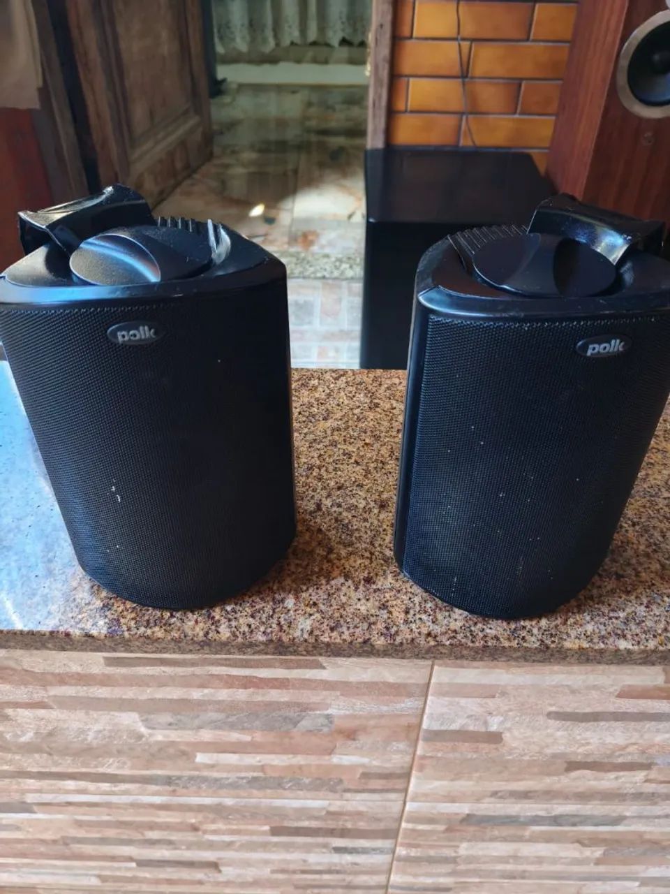 CAIXAS POLKAUDIO  ATRIUN 4 BLACK