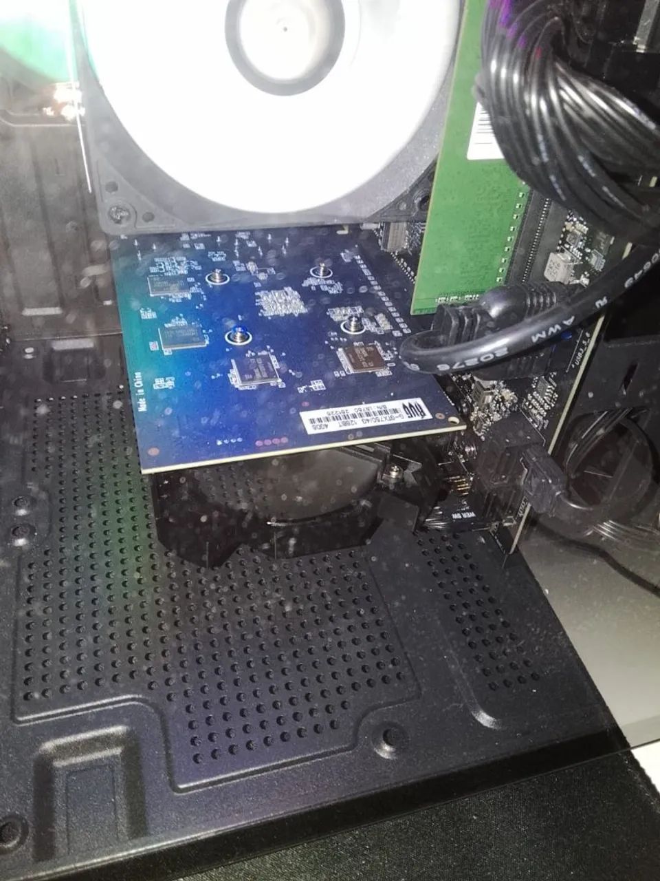  Placa de vídeo rtx 750 4gb ddr5 - Foto 2