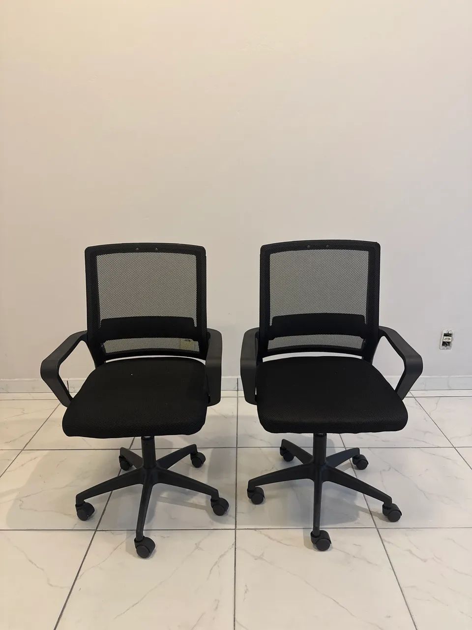 Cadeiras giratórias  - Foto 2