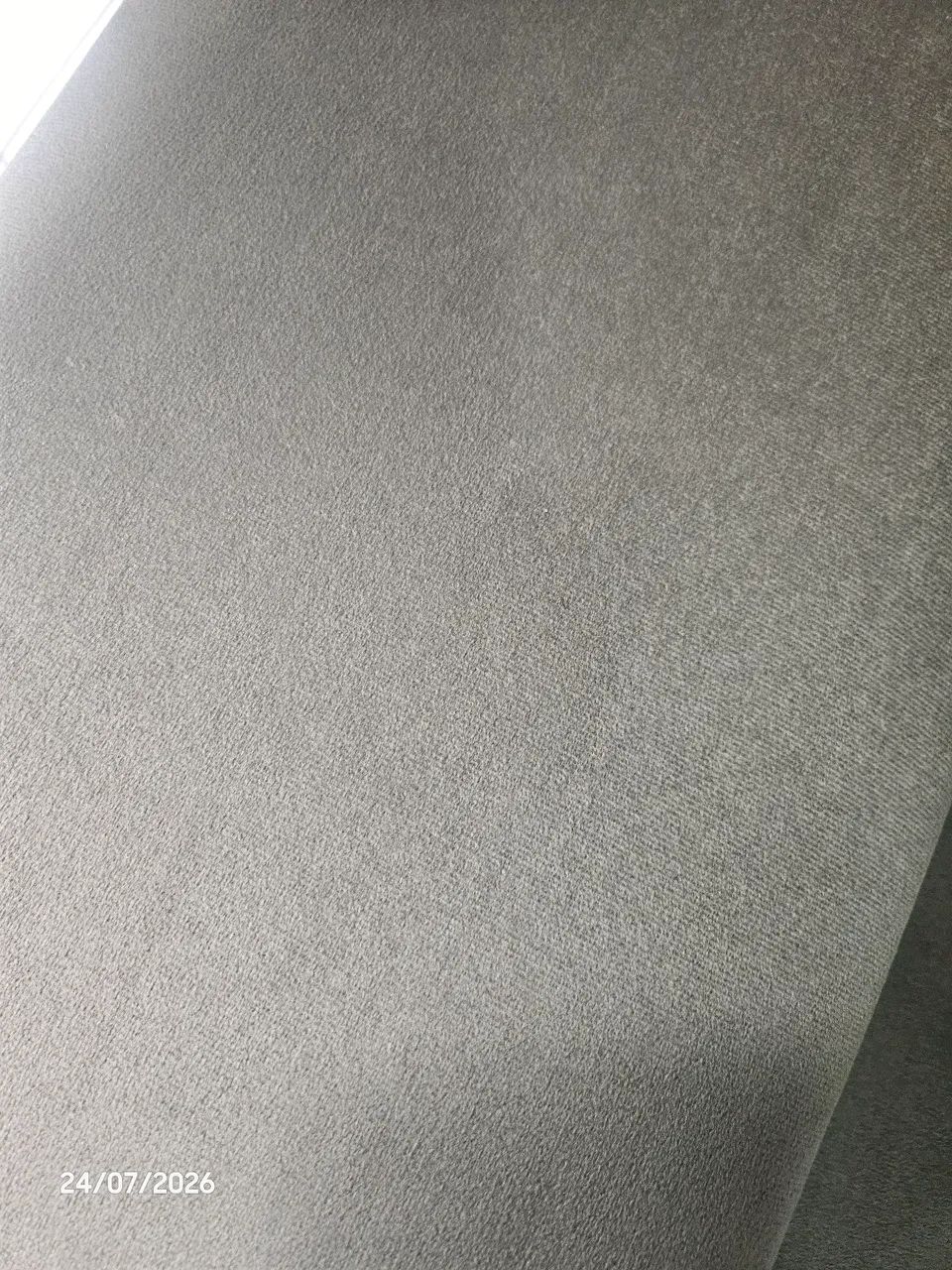 Sofá retrátil em veludo NOVO, 2m.  - Foto 3