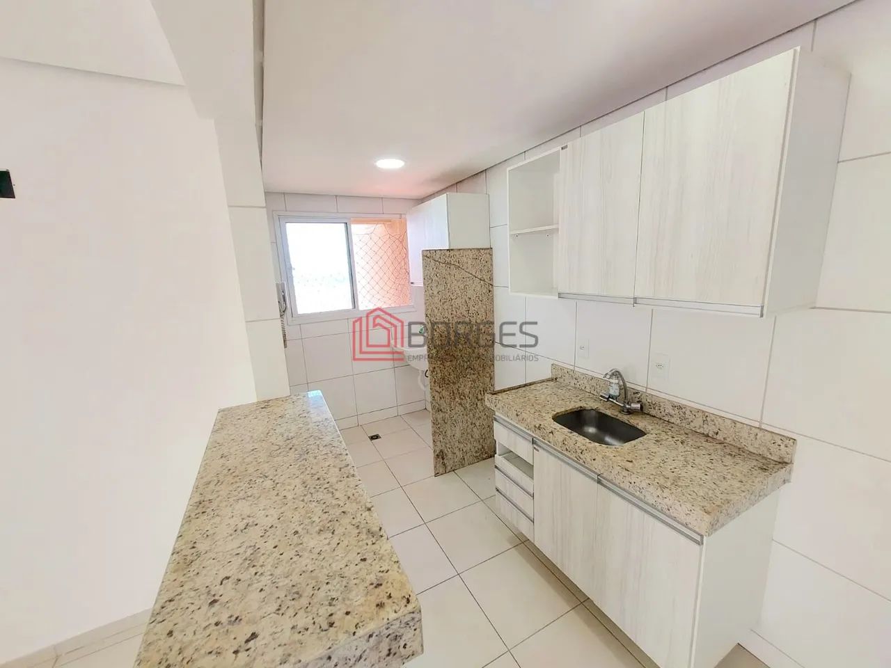Unique 2 quartos - Semi-Mobiliado - Foto 3