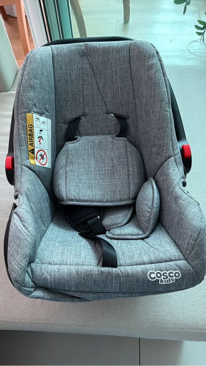 Vendo carrinho + bebê conforto.   - Foto 2