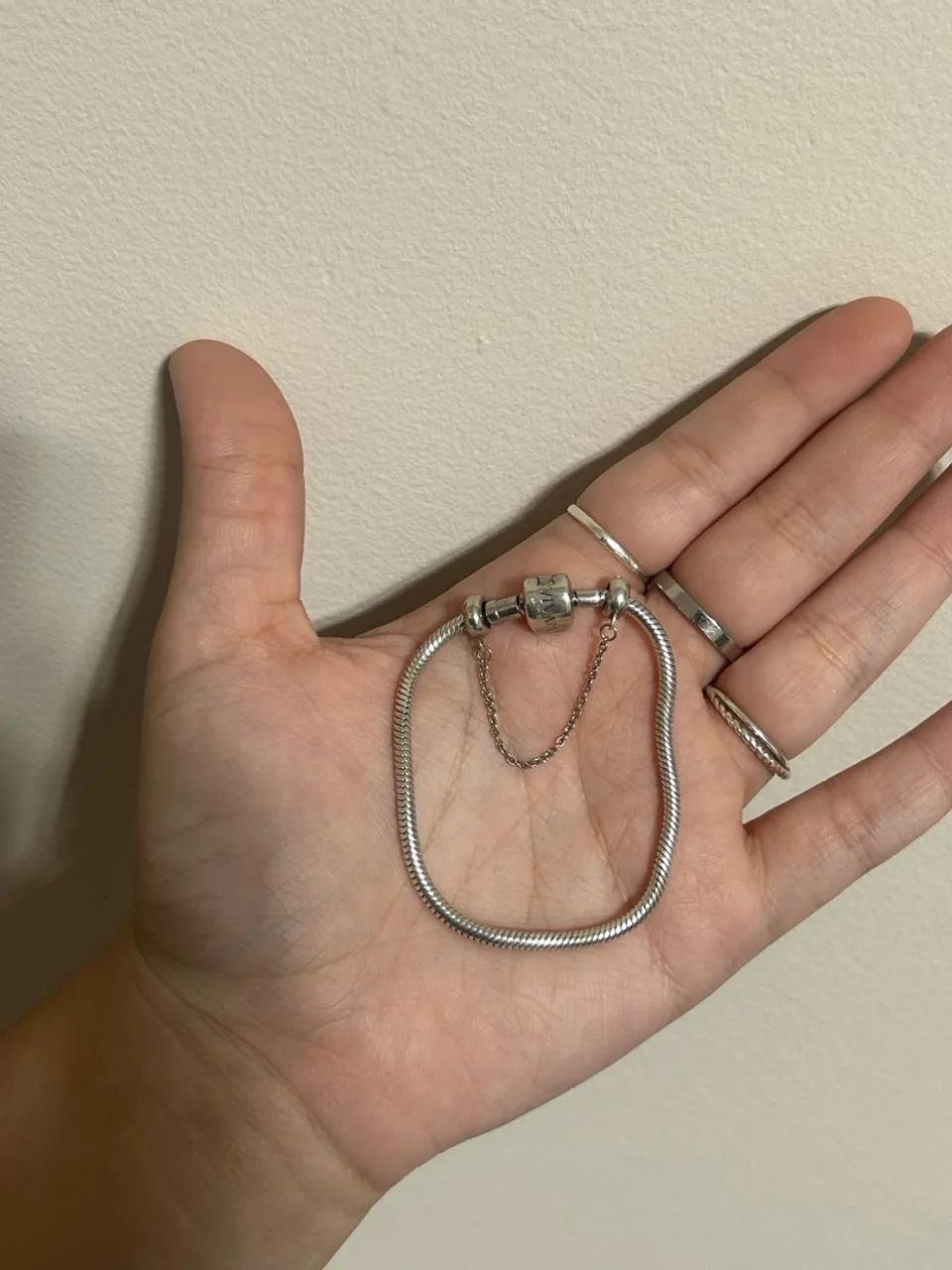 Pulseira vivara com trava de segurança 