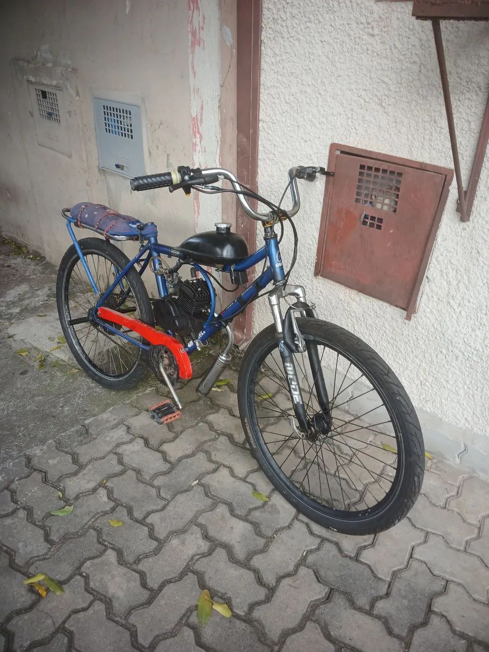 Vendo motorizada 80cc