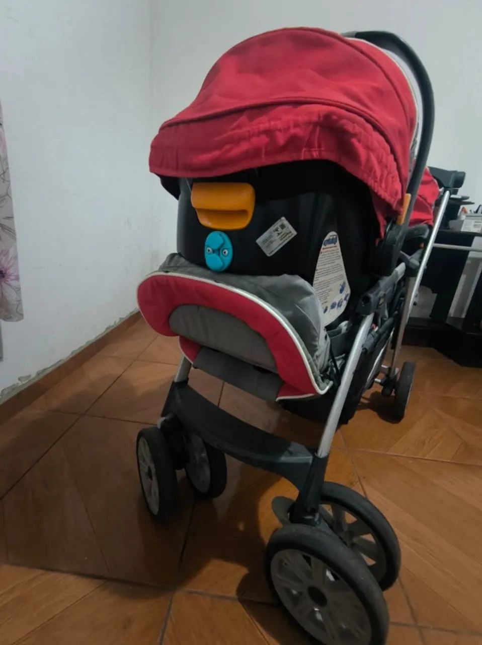 Carrinho de bebê - Gêmeos  - Foto 3