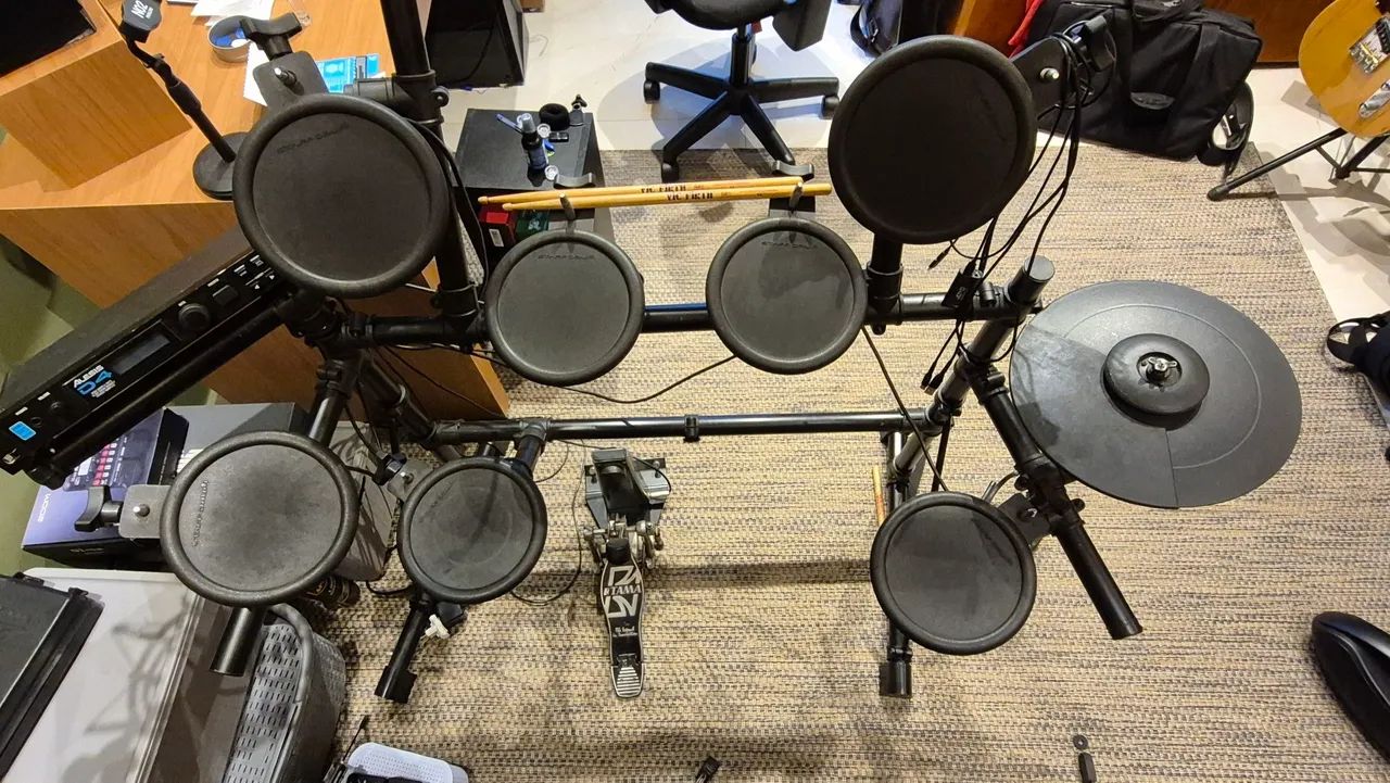 その他 ALESIS D4 Bateria Alesis D4 - Instrumentos musicais - Jardim do Lago