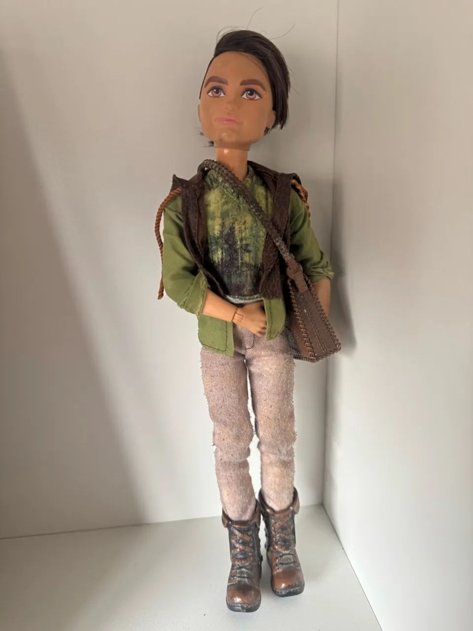 Boneco Hunter Ever After High ( reservado) 