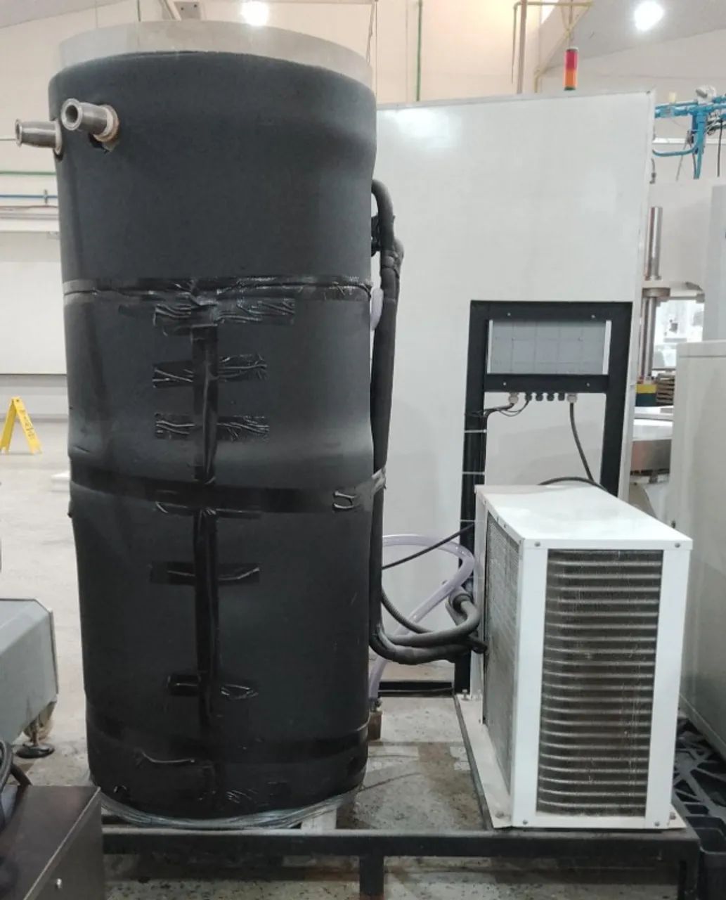 Chiller Elgin com reservatório 300L - 4.000Kcal - Foto 2