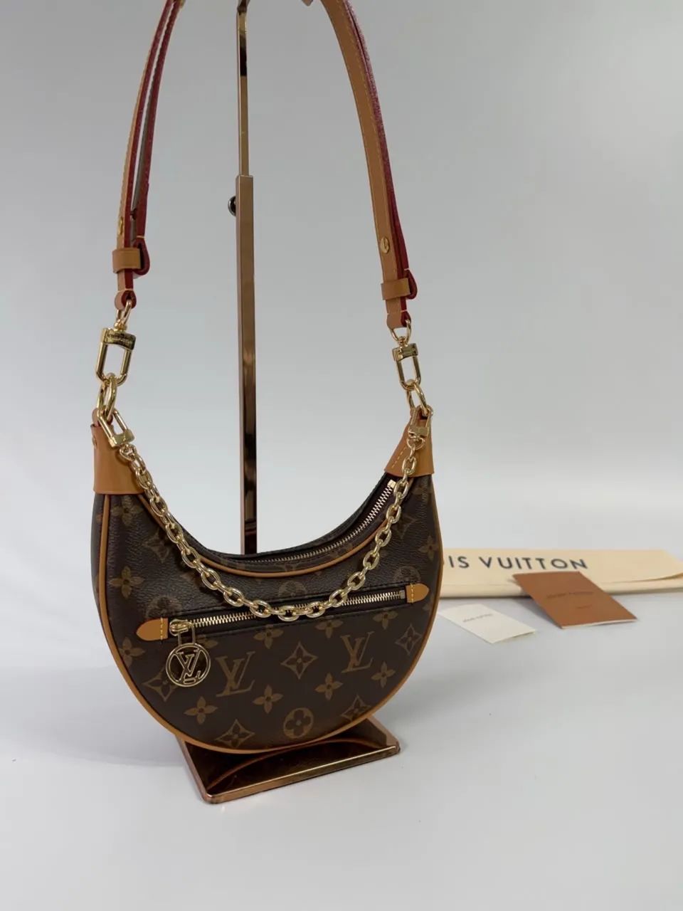 Bolsa modelo Loop em couro legítimo qualidade italiana Louis Vuitton  - Foto 3