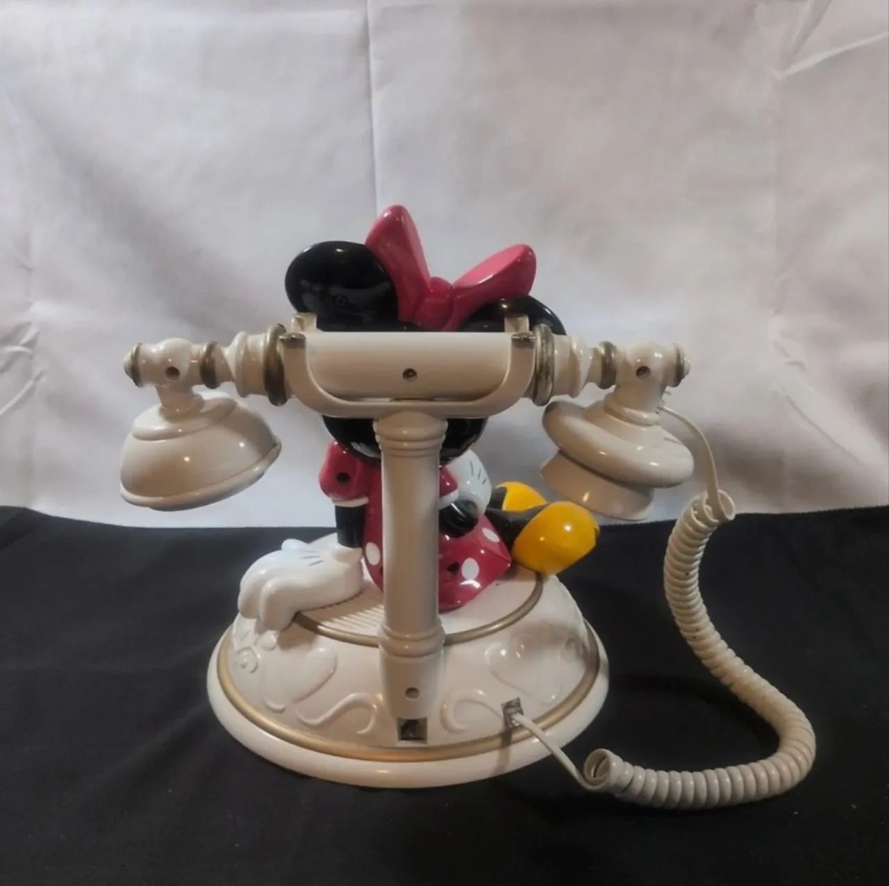 Telefone da Minnie Mouse, peça belíssima funcionando com botões  - Foto 4