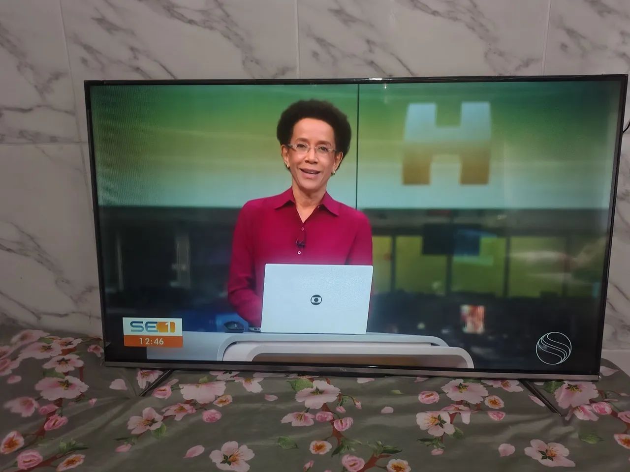 Tv smart tcl 55 polegadas tela borda infinita  - Foto 2