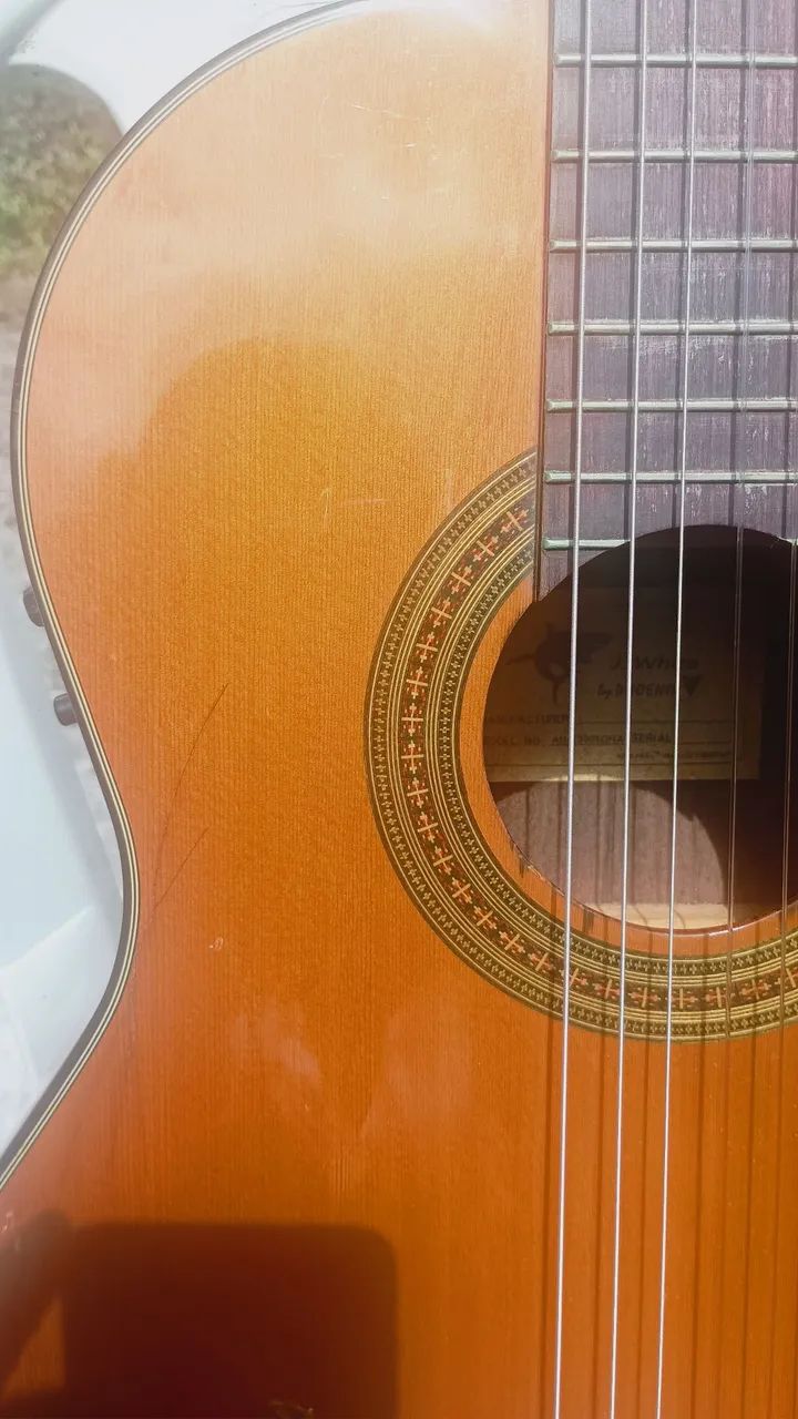 Violão TAMPO MACIÇO e jacarandá radial - Foto 3