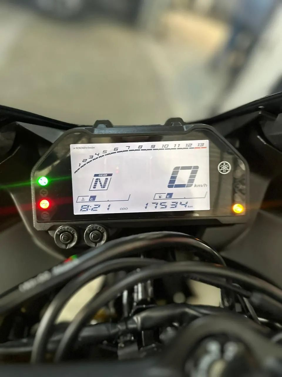 YZF R3 MONSTER - Foto 5
