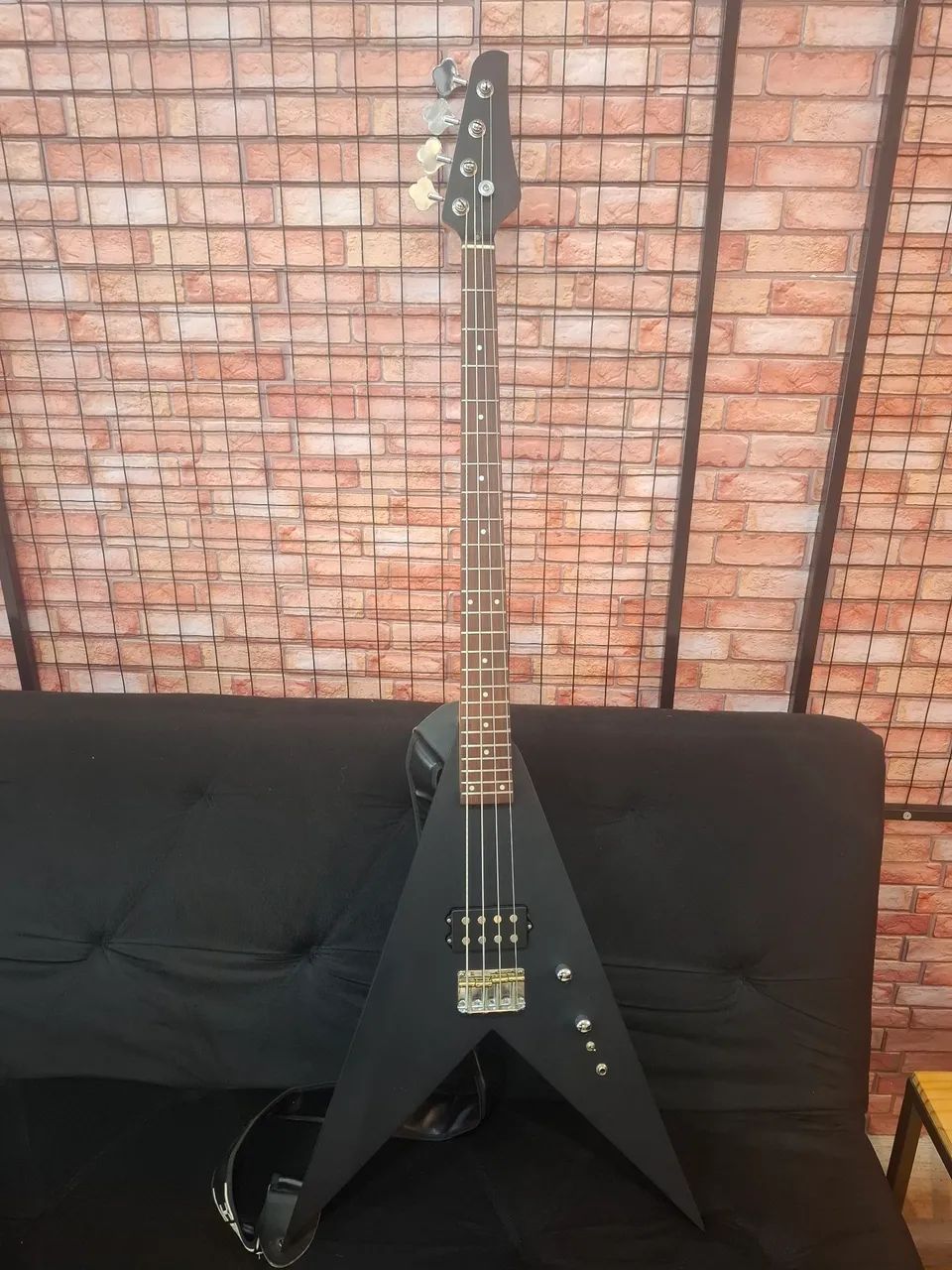 Baixo Flying V 4c 