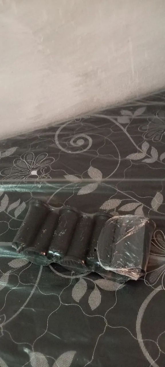 Vendo cama box nova zera no plástico 700,00