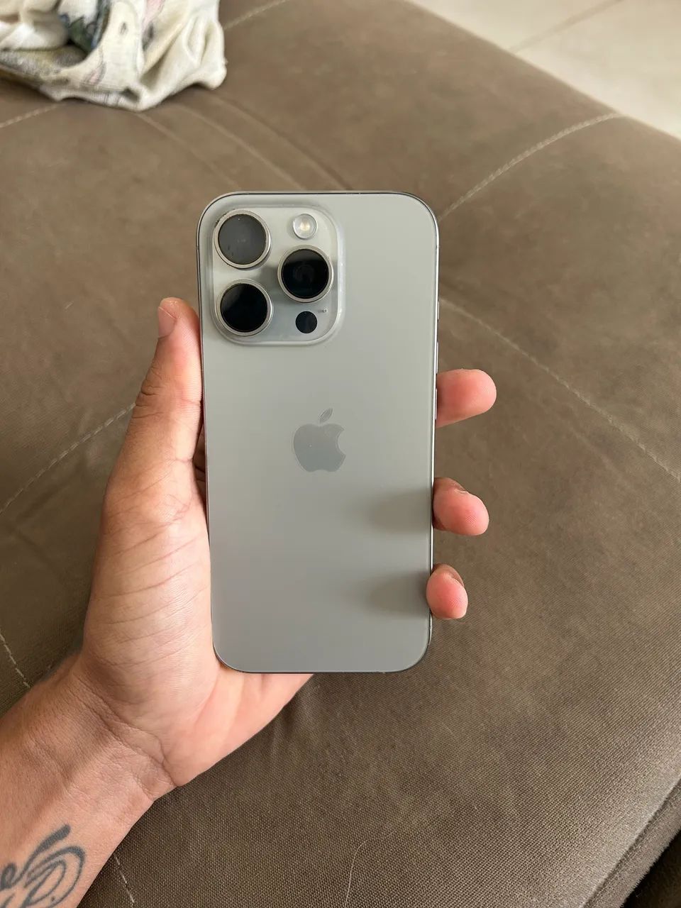 iPhone 16 Pro 256gb bateria em 90%