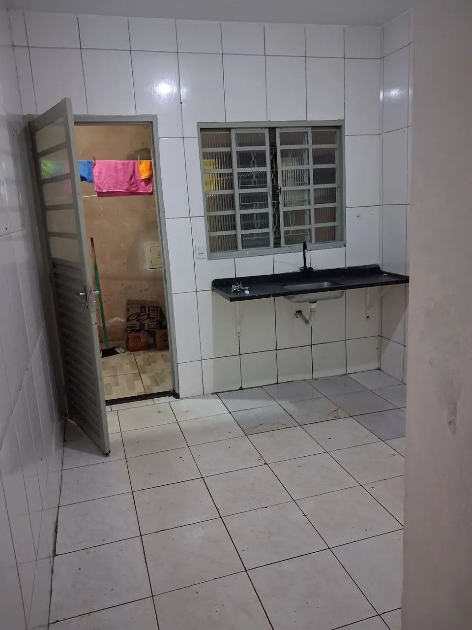 Alugo casa com  dois quartos na 104. Recanto das emas - Foto 4