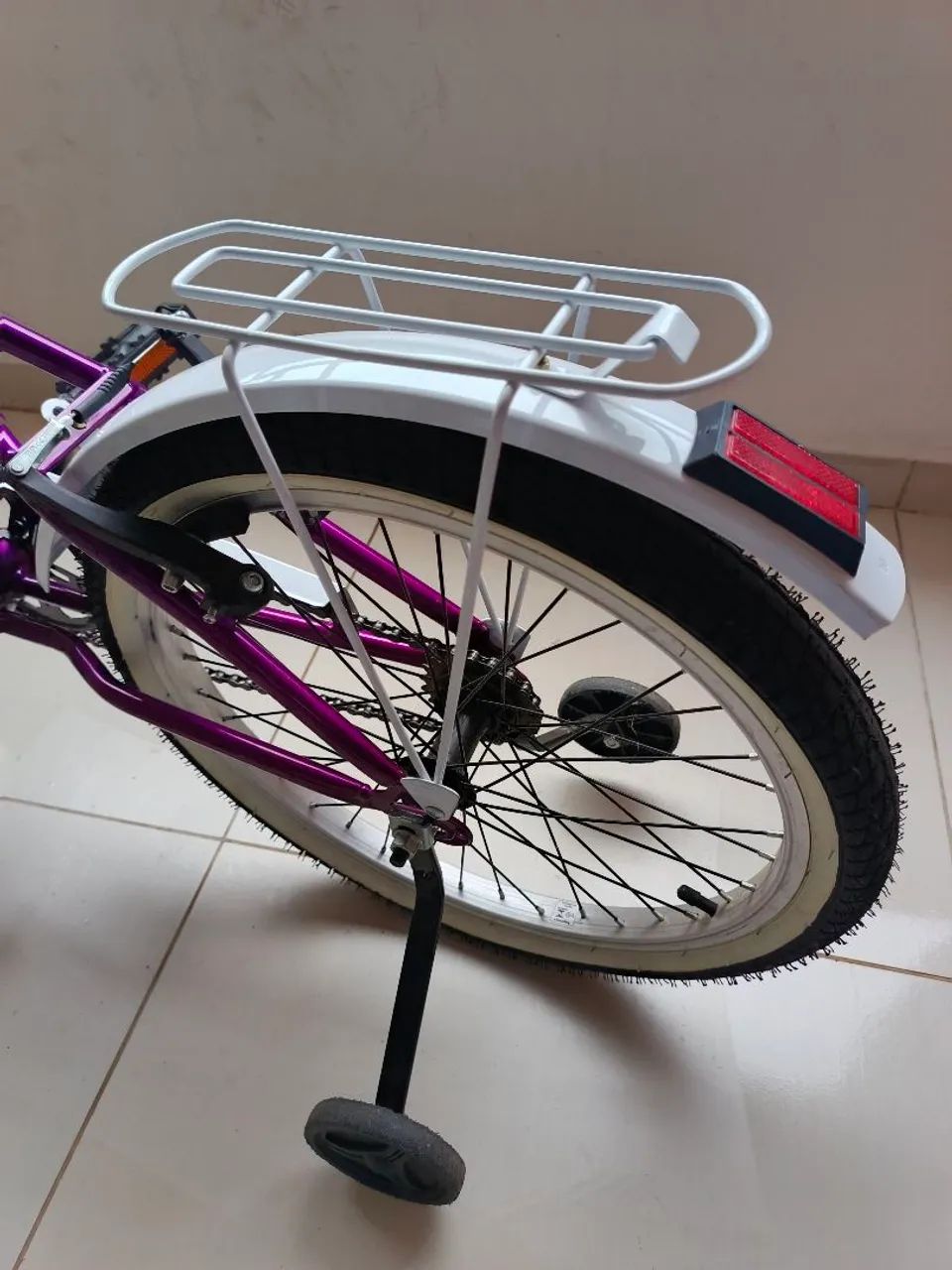 Bicicleta infantil menina DKR aro 20 - Foto 2