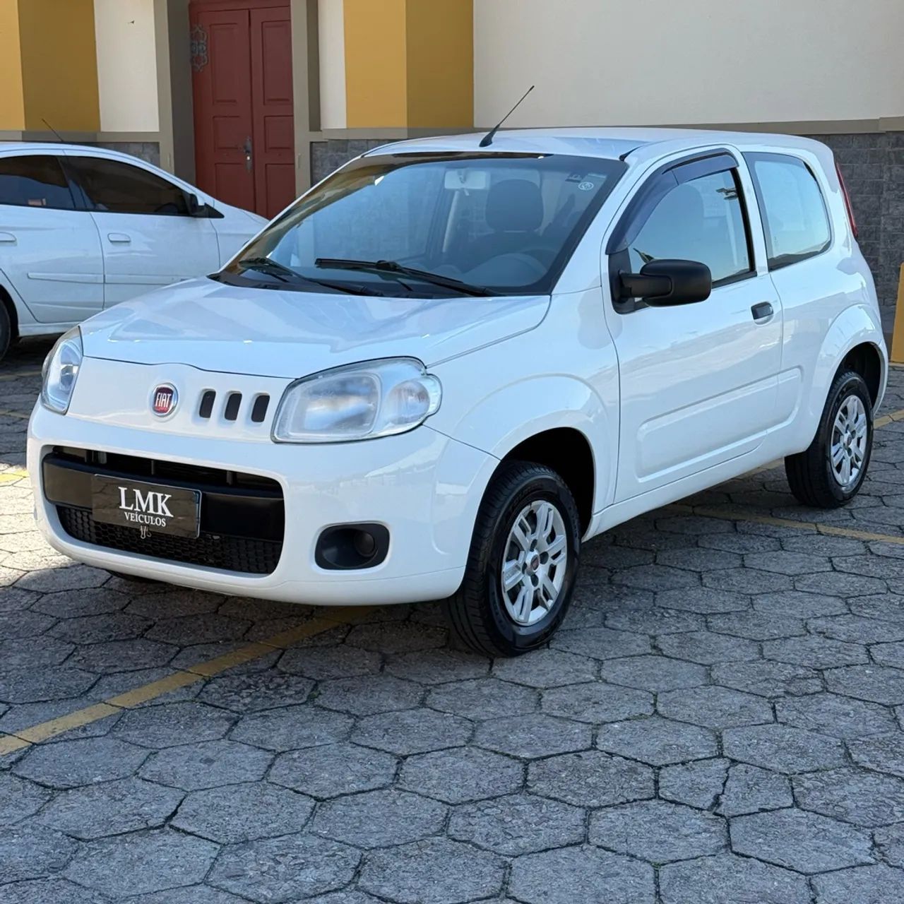 Fiat Uno UNO VIVACE 1.0 EVO Fire Flex 8V 3p 2014