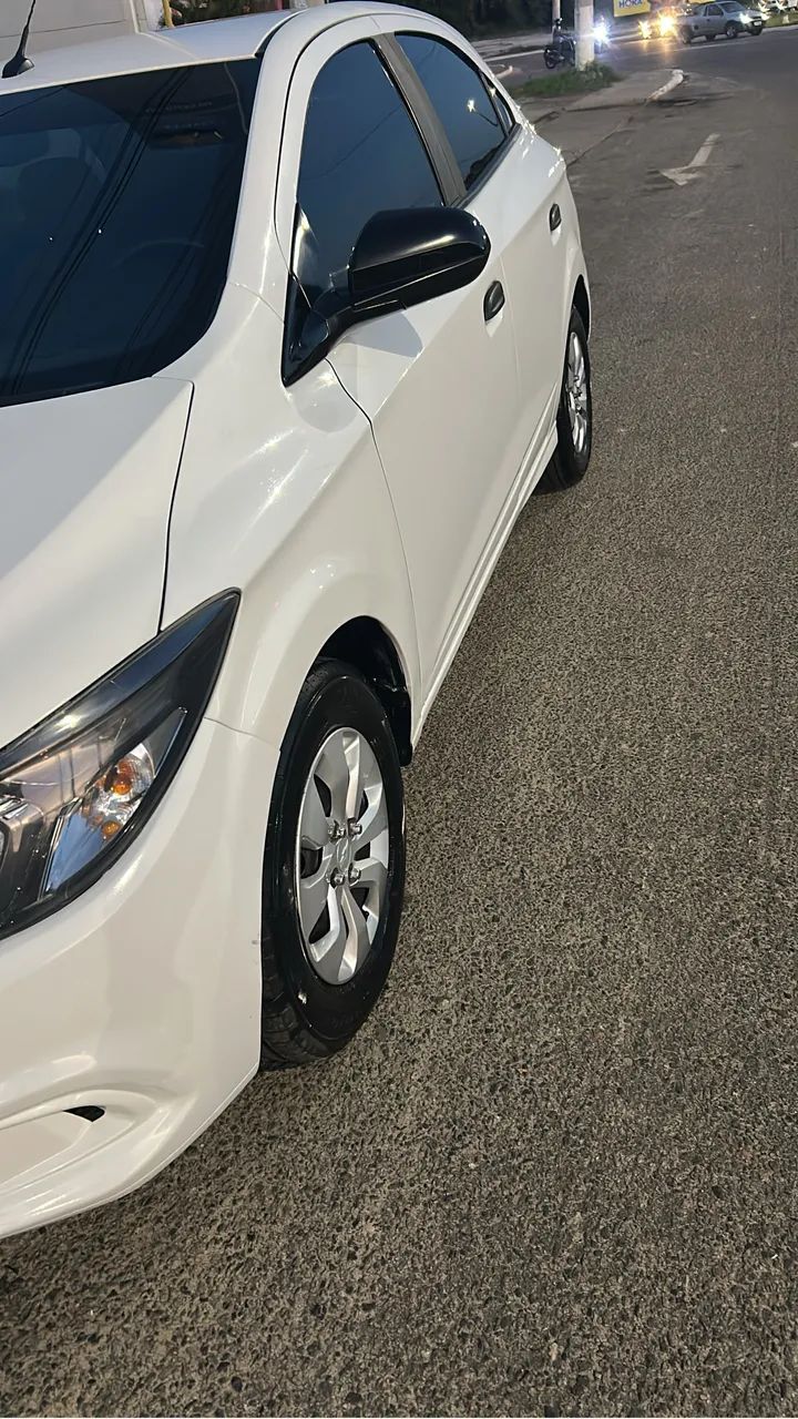 Chevrolet Onix ONIX HATCH Joy 1.0 8V Flex 5p Mec. 2019