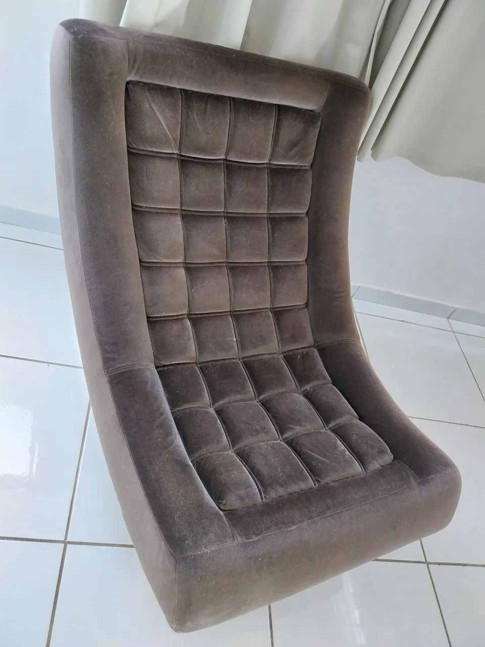 Poltrona estilo chaise 