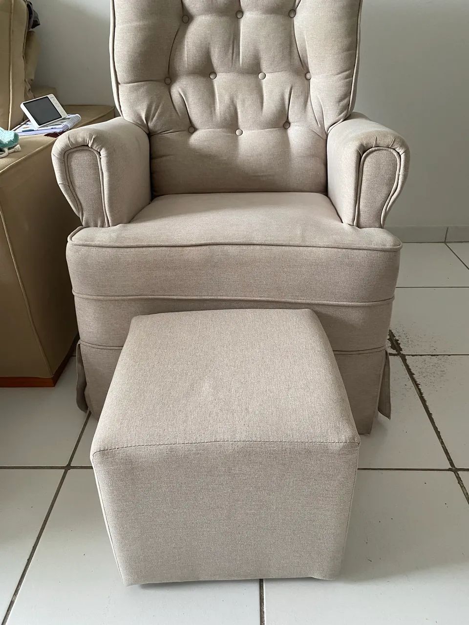 Poltrona de Amamentação em Linho - Foto 2