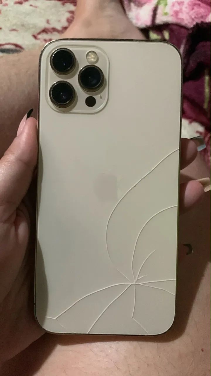 iPhone 12 Pro Max - Foto 2