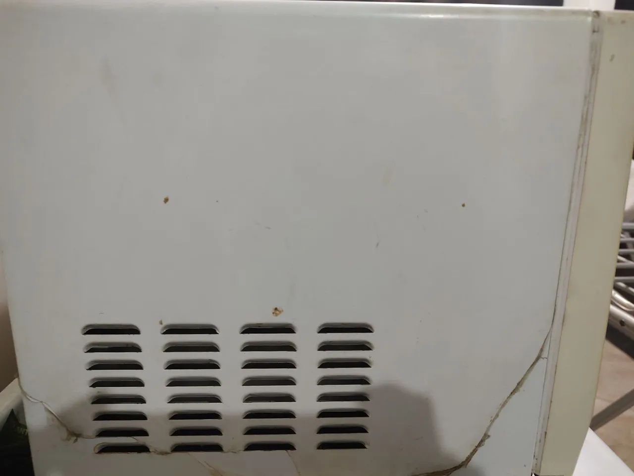 Microondas Eletrolux 17L- com defeito - Foto 3