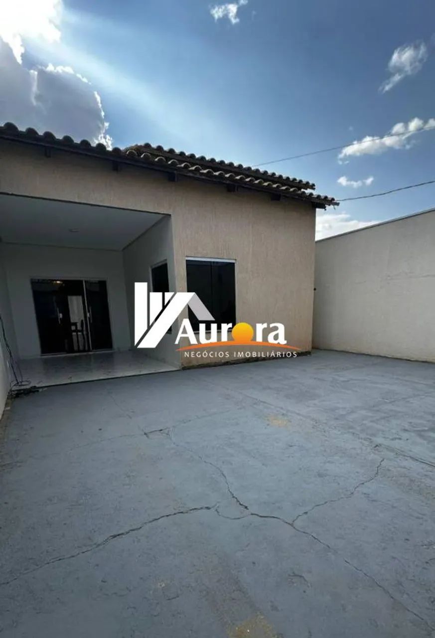 CASA Á VENDA- RUA 04