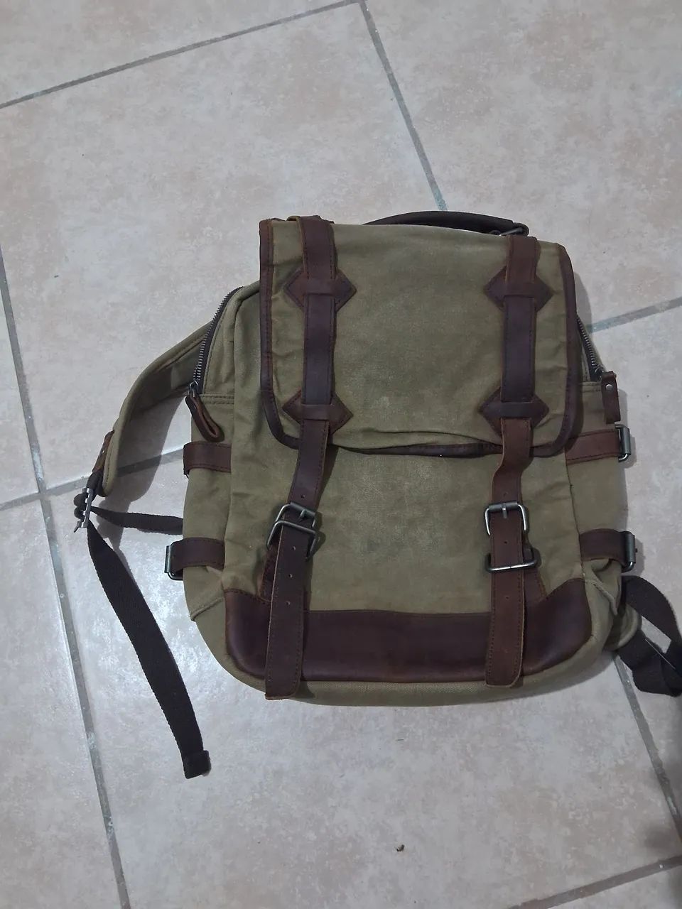 Mochila lona e couro