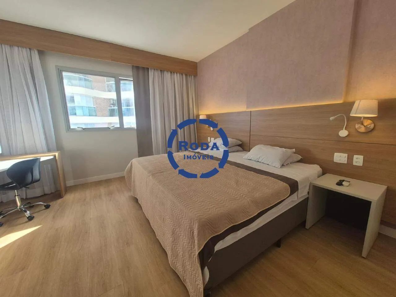No Gonzaga Apartamento compacto no estilo Studio que combinam conforto e versatilidade. - Foto 2