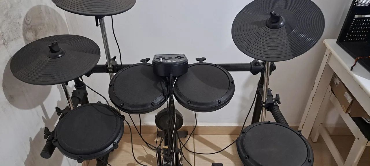 Bateria eletrônica Alesis - Foto 2