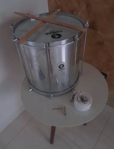 Repinique 11polegadas de alumínio para pagode/samba - completo com baquetas e acessórios - Foto 2