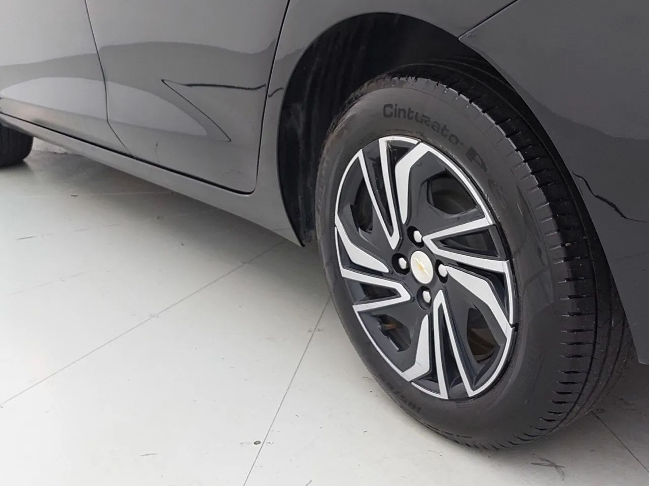 Chevrolet Onix Activ 1.4 8V Flex Aut. 4P, foto 12 de 18