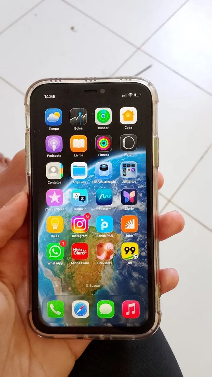 iPhone 11
