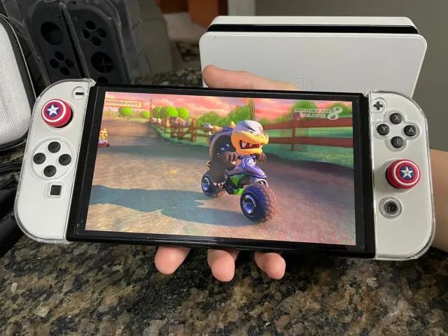 NINTENDO SWITCH OLED + ACESSORIOS 