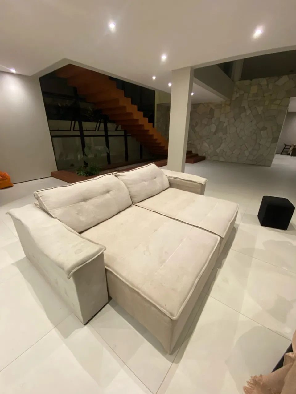 Sofá retrátil grande 4 lugares  - Foto 2