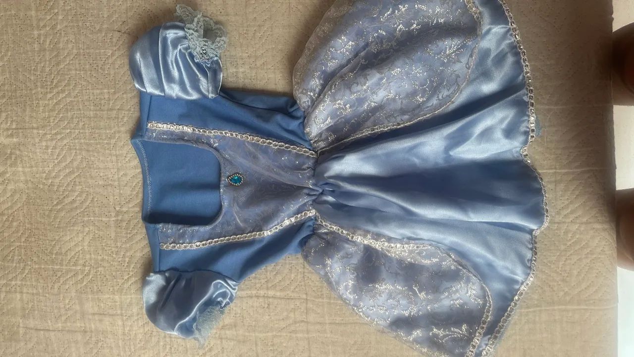 Vestido cinderela 