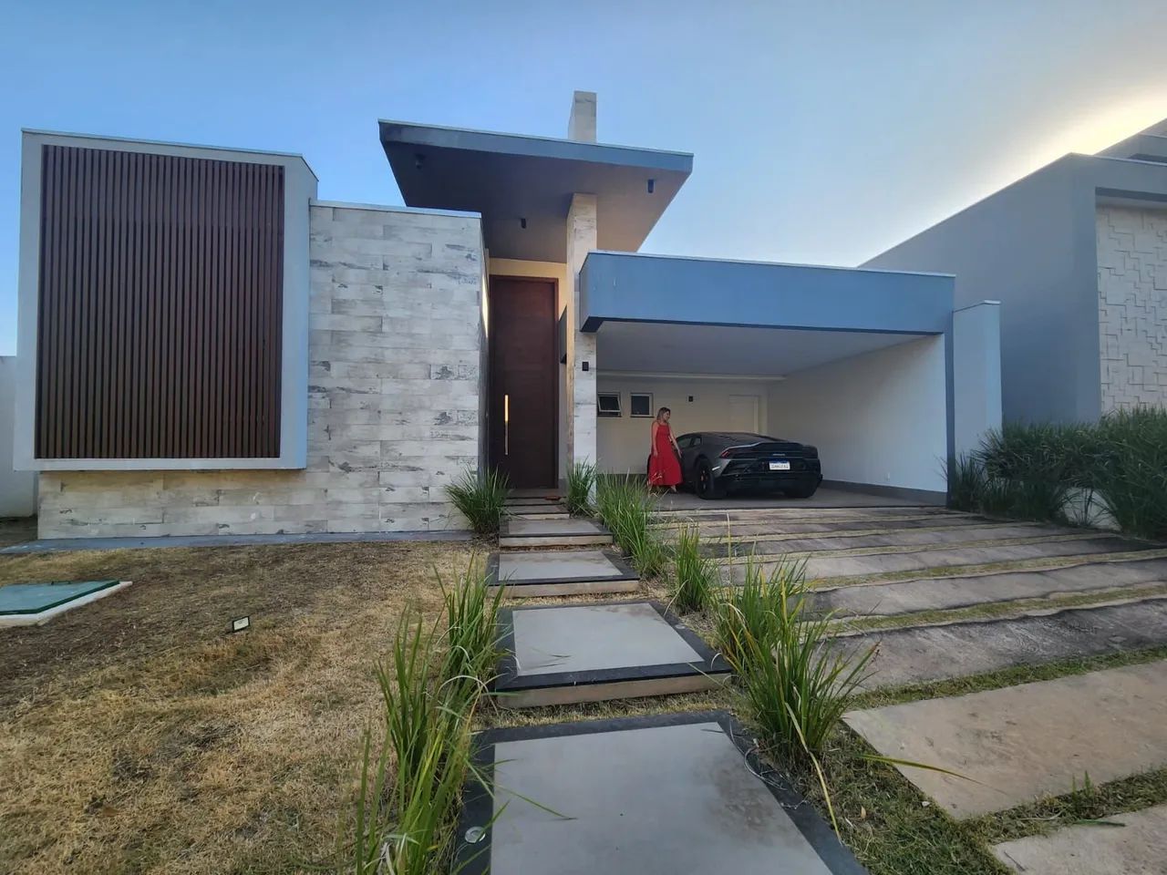 Vende-se Casa térrea com 3 suítes no Florais dos Lagos em Cuiabá  - Foto 3