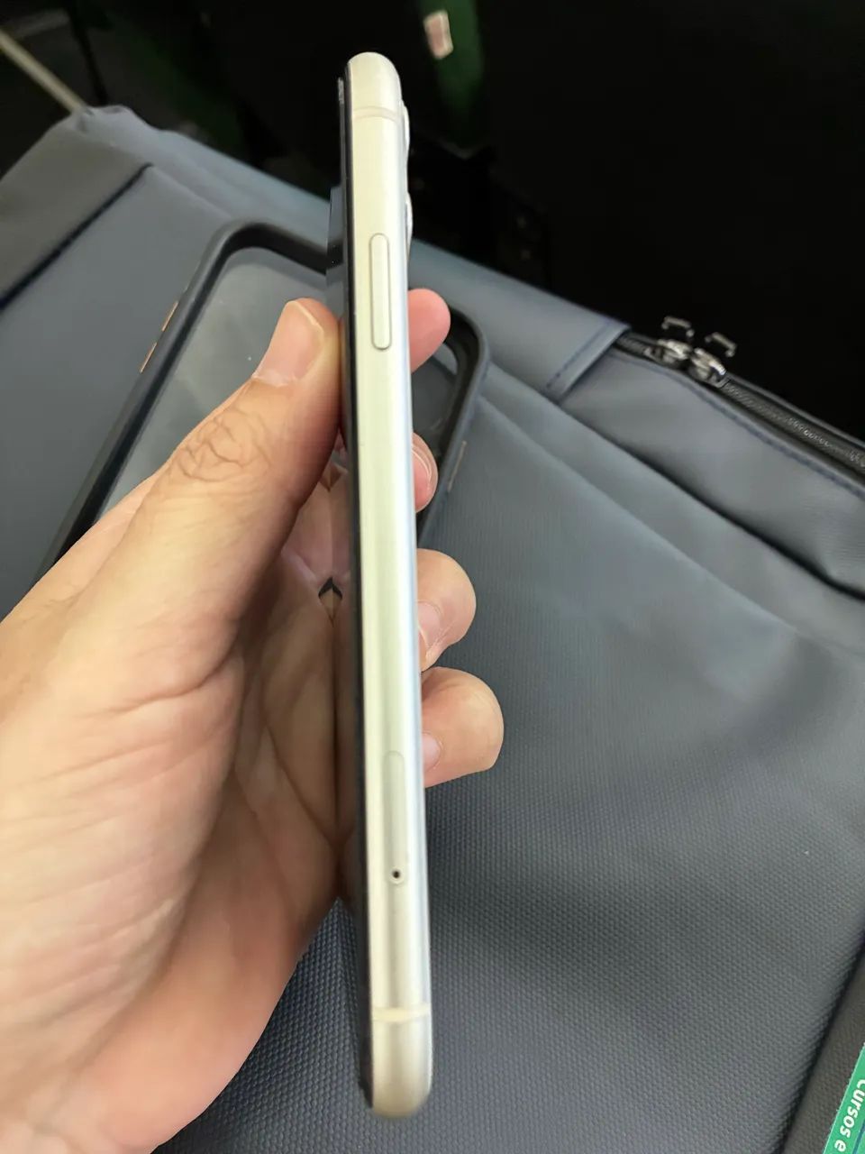 iPhone 11 com nota fiscal sem marcas de uso  - Foto 3