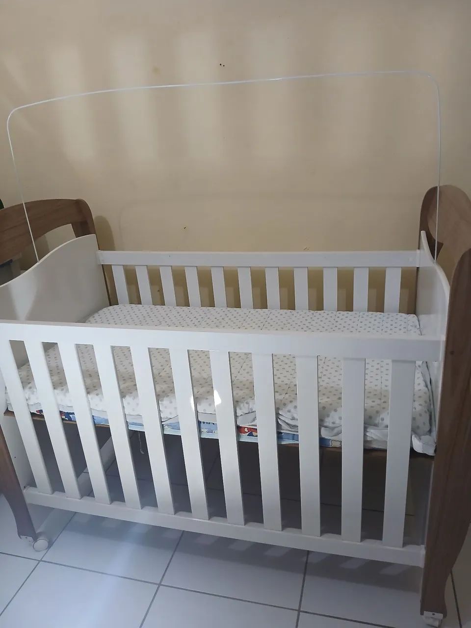 Berço Estilo Americano e Cama com Colchão  - Foto 3