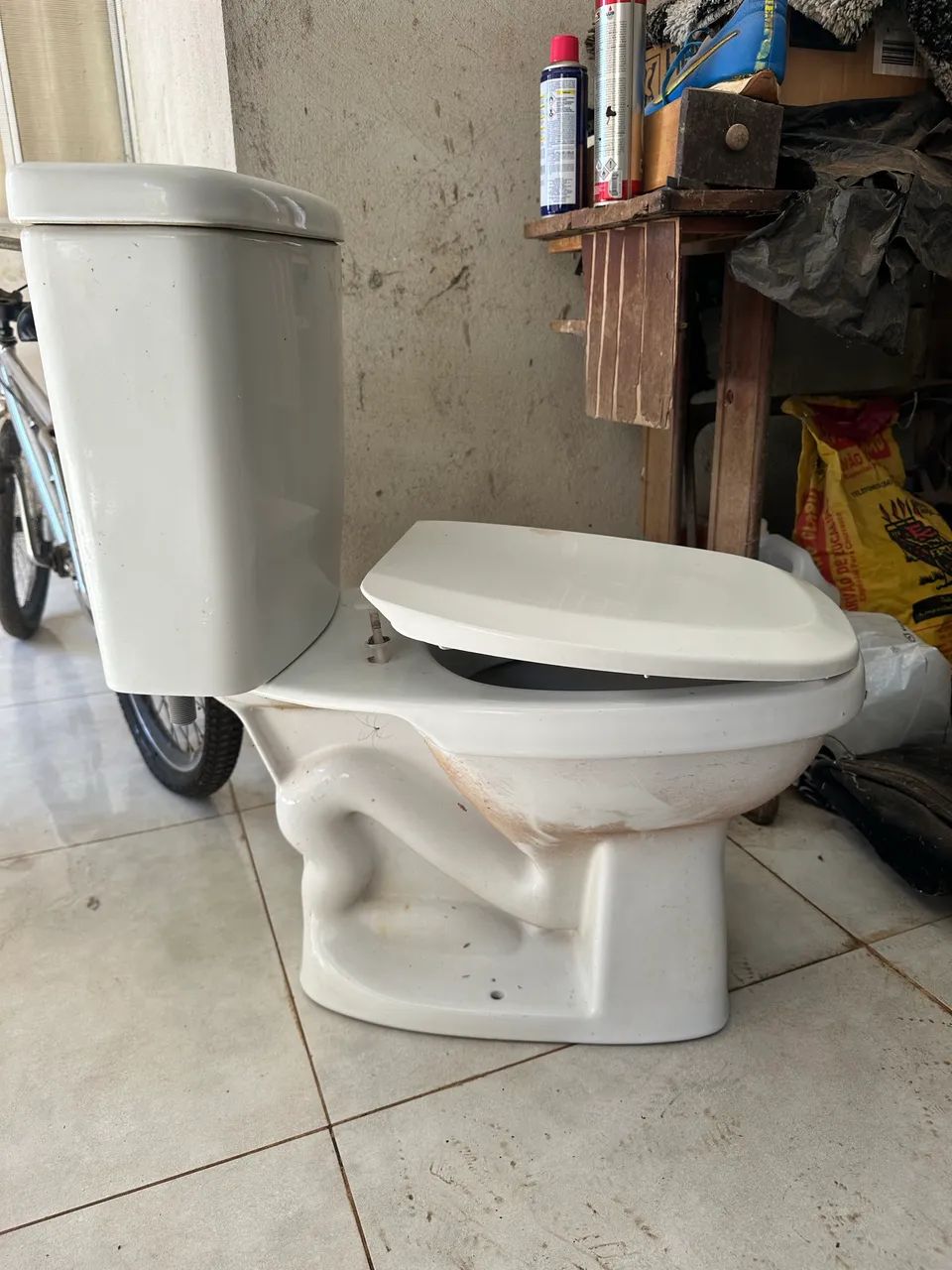 Vendo vaso com caixa acoplada novo