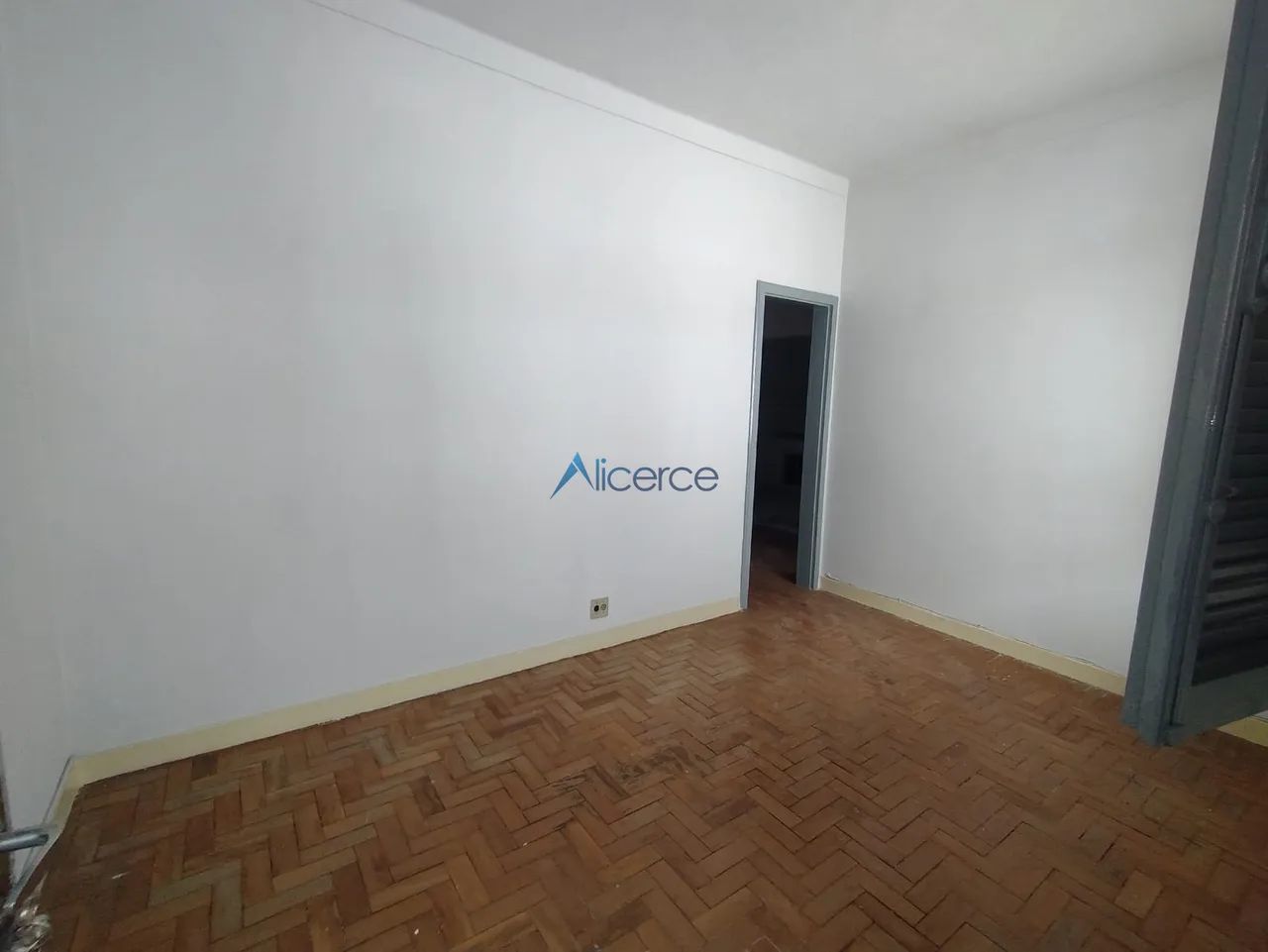 Casa de 2 quartos no Mariano Procópio!! - Foto 3