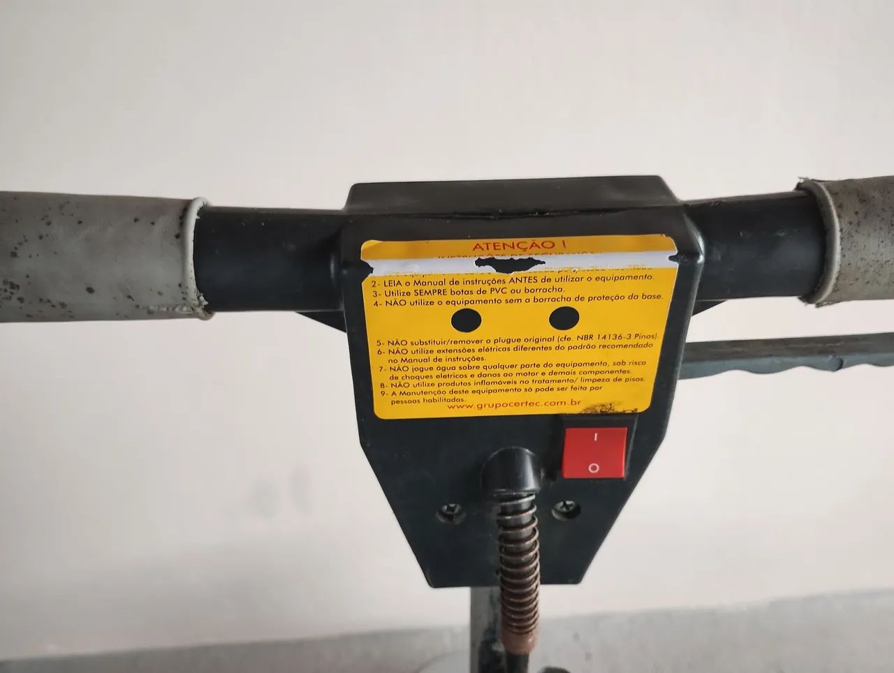 Vendo Enceradeira profissional  - Foto 4