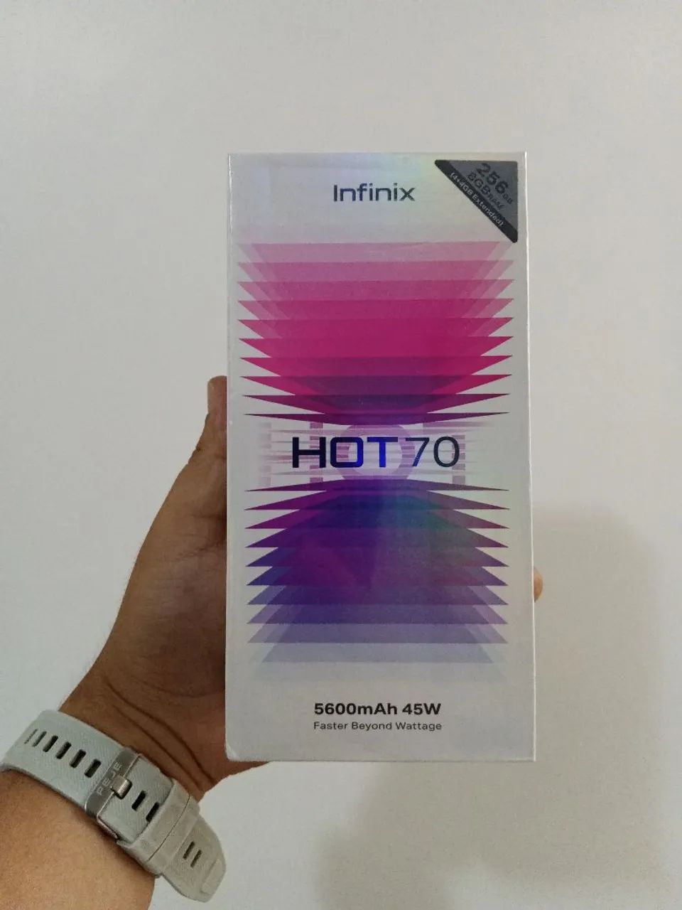 Celular Infinix HOT 70 + capinha de brinde