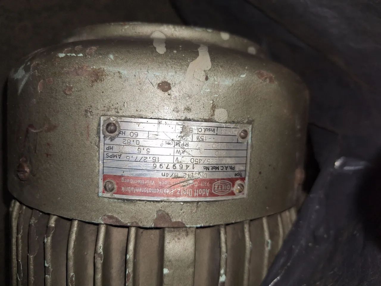 Motores eletrico trifasico WEG CA 7,5hp - Foto 2