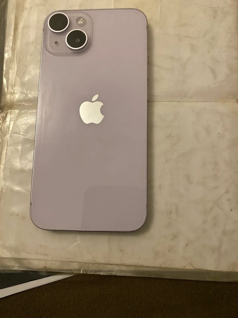 iPhone 14, apenas 7 meses de uso 