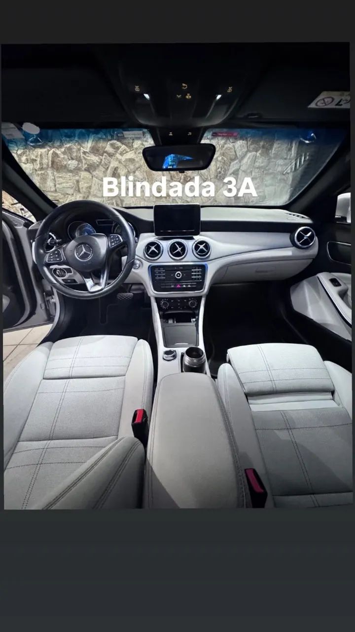 Mercedes-Benz GLA 200 Adv. 1.6/1.6 TB 16V Flex Aut. 2016