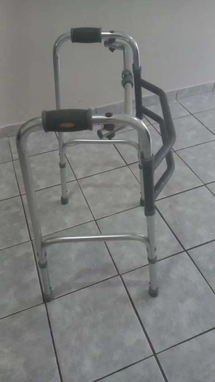 Andador para idoso. - Foto 4