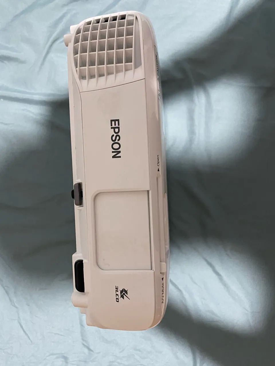 projetor Epson PowerLite E20 branco Brilho: 3.400 - Foto 3